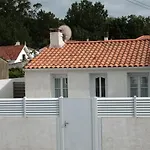 Дом отдыха Maison Renovee, Proche Et Commerces, Parking, Jardin Prive - Fr-1-22-221 Ла-Транш-сюр-Мер