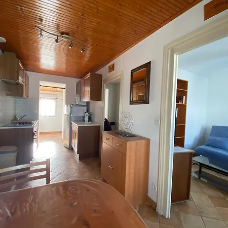 Maison Rénovée, Proche Et Commerces, Parking, Jardin Privé - Fr-1-22-221 *